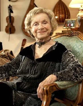 Flory Jagoda (Flora Papo)
